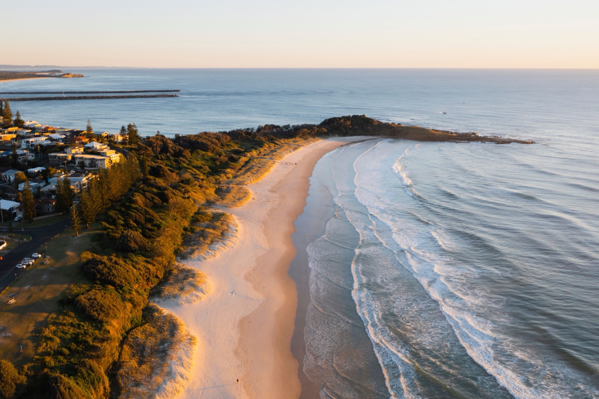 Pippi Beach shoreline near Yamba